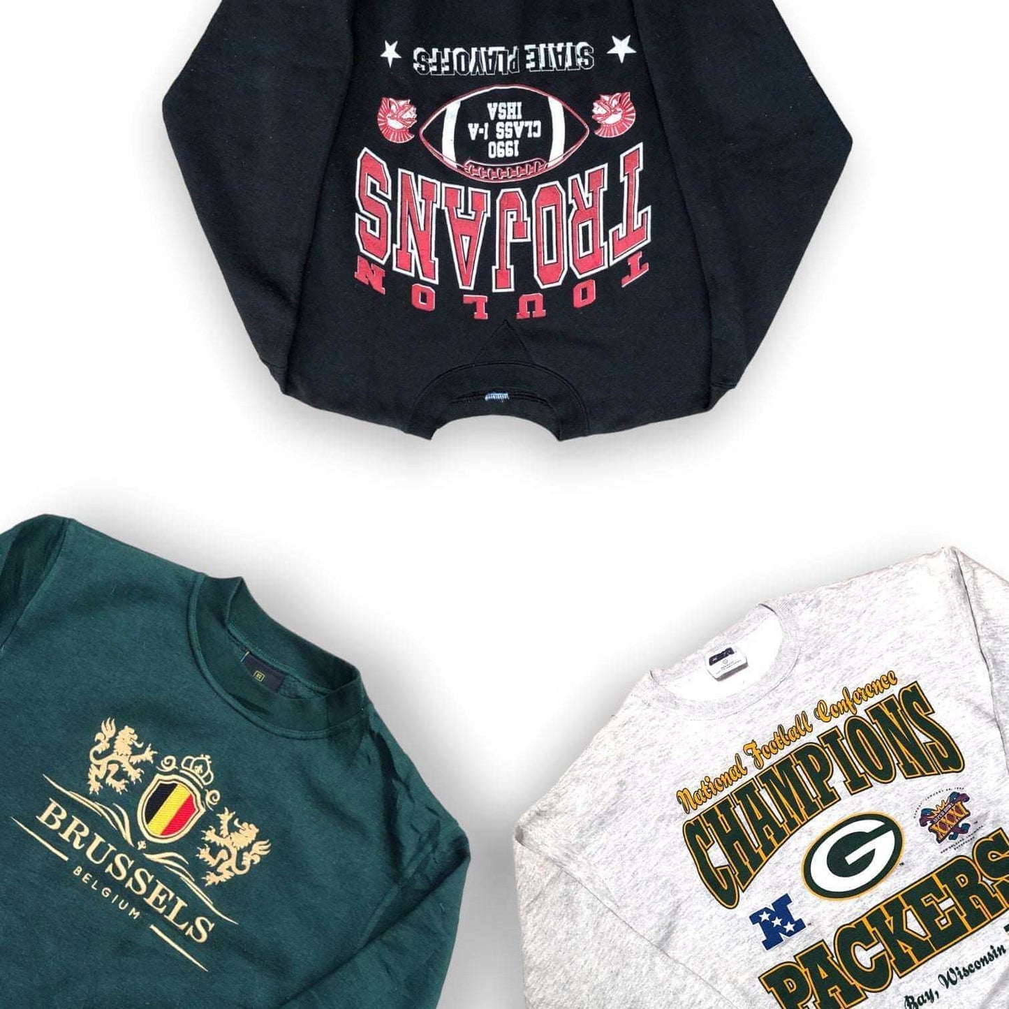 Sweats américains vintage – logos US visibles – vêtements pliés en lot – box friperie – Place Wholesale