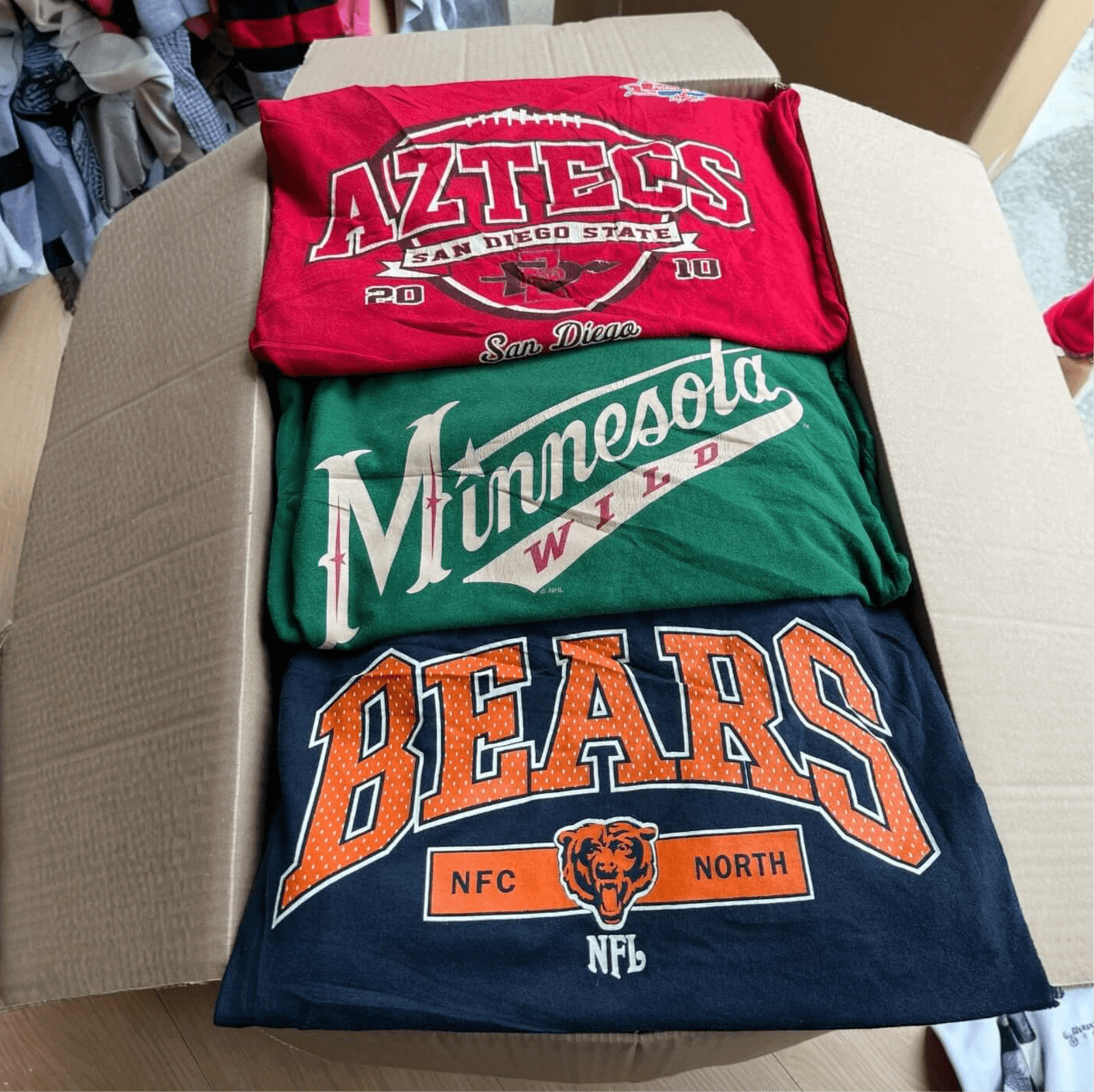 T-shirts NBA vintage – box sport USA – logos emblématiques, vêtements pliés – Place Wholesale