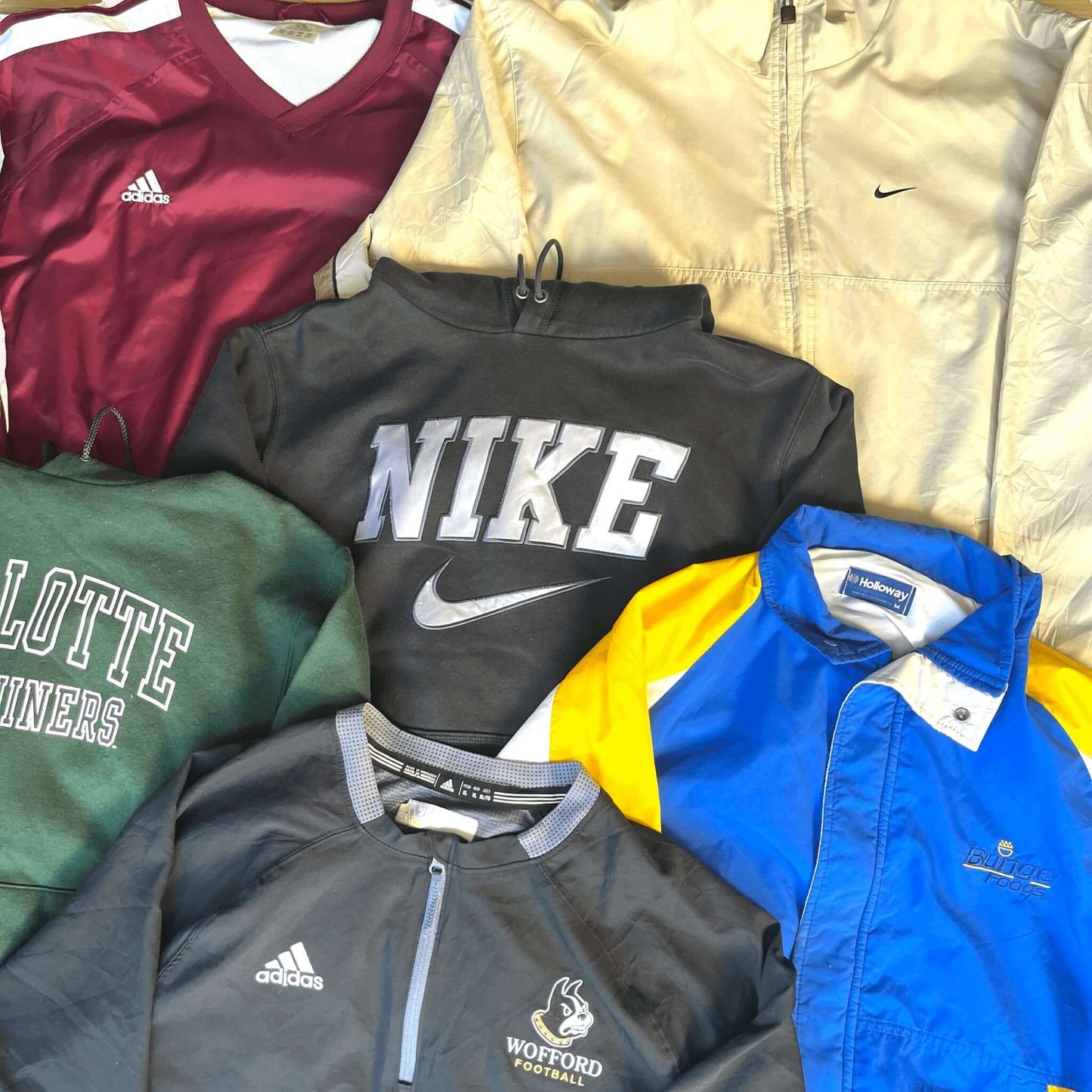 Lot vintage n°14 – vêtements casual mixtes – box friperie en gros – Place Wholesale