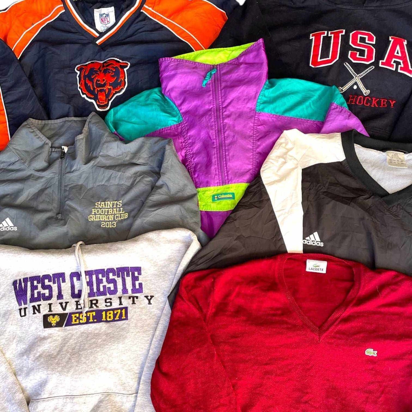 Lot vintage n°4 – 30 vêtements colorés en gros – box de t-shirts vintage pour friperie – Place Wholesale