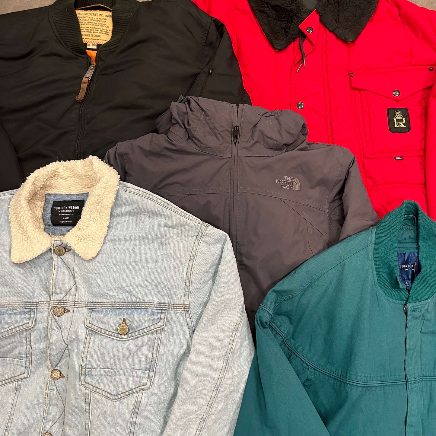 Photo lot vintage manteaux et vestes 10 pièces – sélection hiver