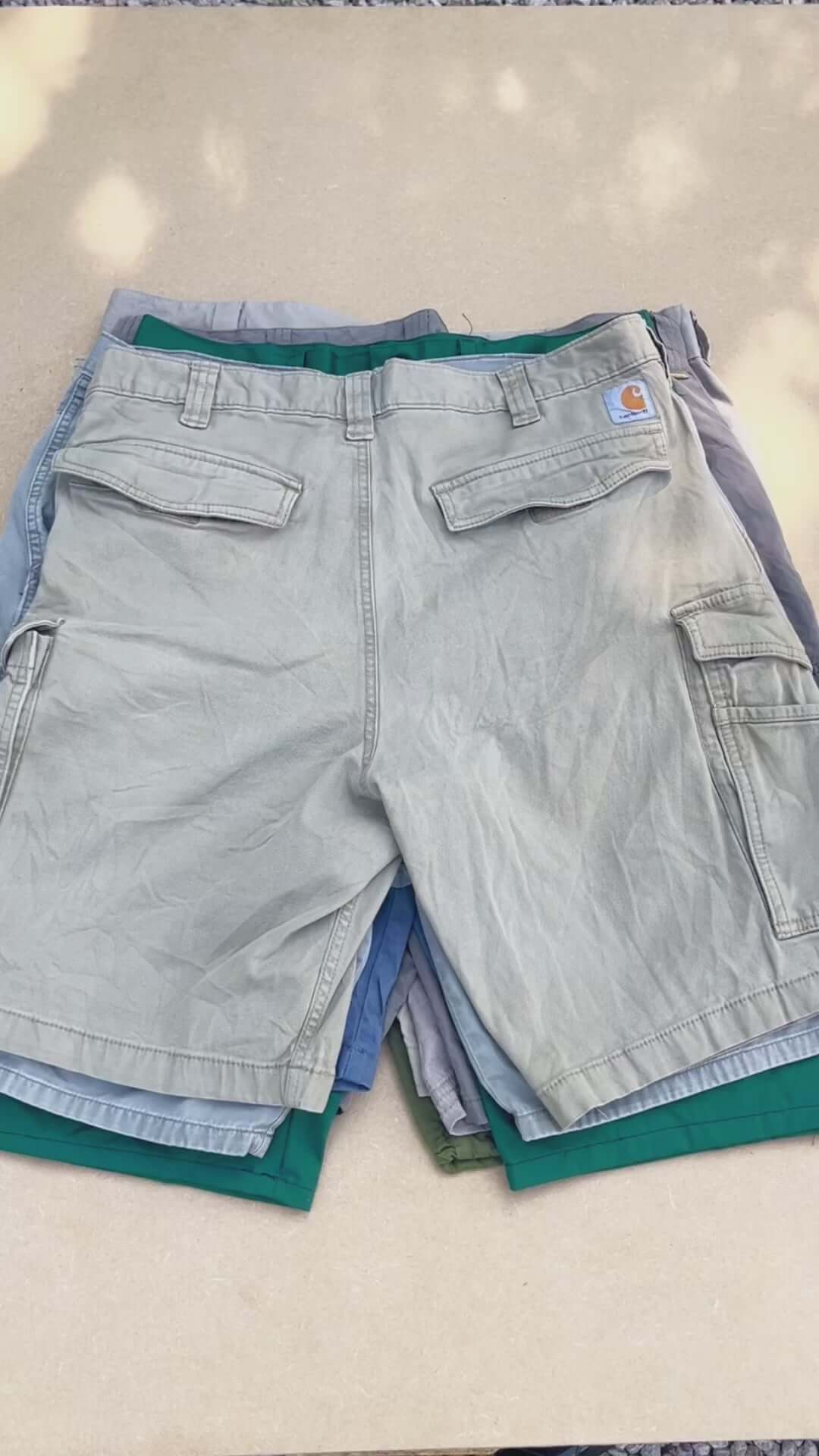 Lot vintage n°29 – mix shorts larges, kaki et denim pour revente