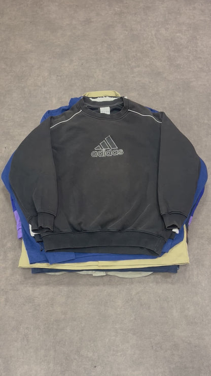 Détail vêtements mix marques vintage pour revente friperie professionnelle
