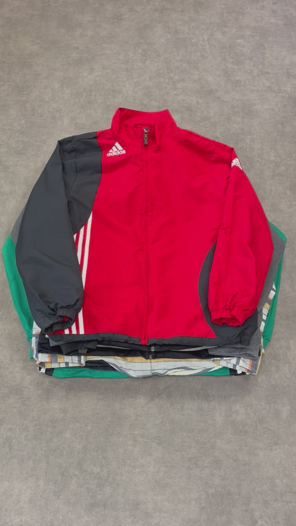 Détail du lot n°43 mix hiver – sélection de vêtements d’hiver vintage colorés