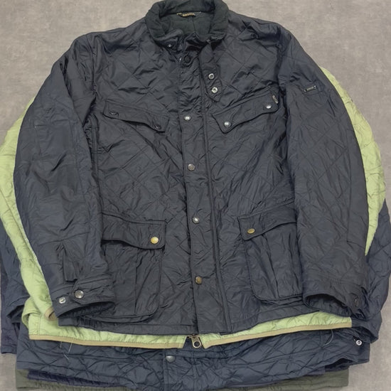 Détail vestes Barbour vintage en gros pour revente friperie
