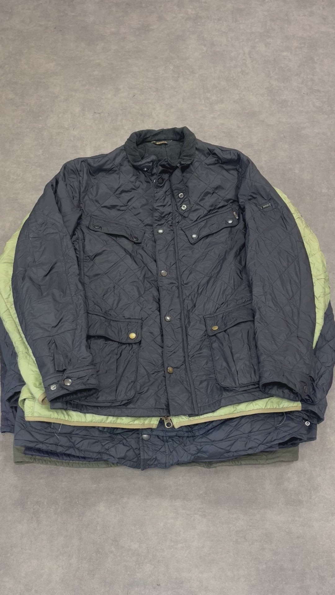 Détail vestes Barbour vintage en gros pour revente friperie
